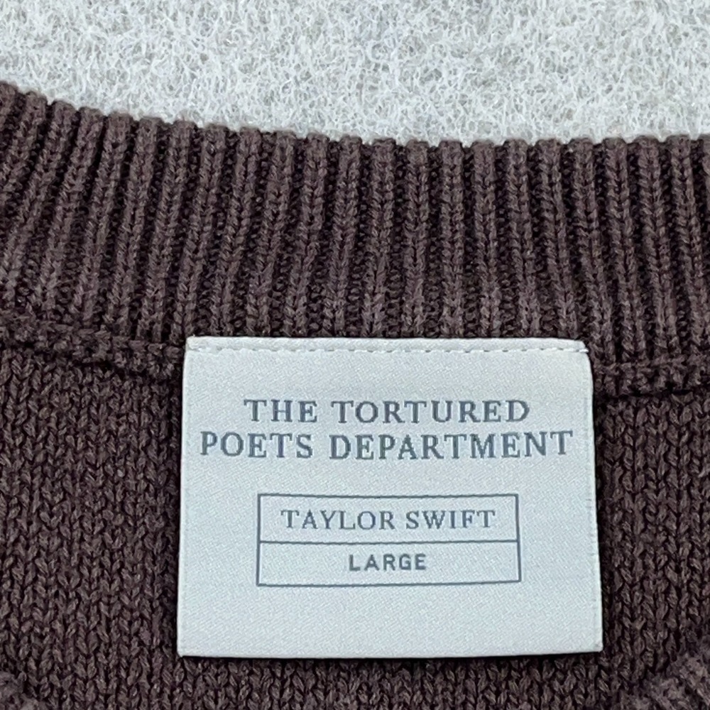 Taylor Swift Tortured Poets Department Sweater Women Large Brown V Neck Knit - Picture 4 of 11